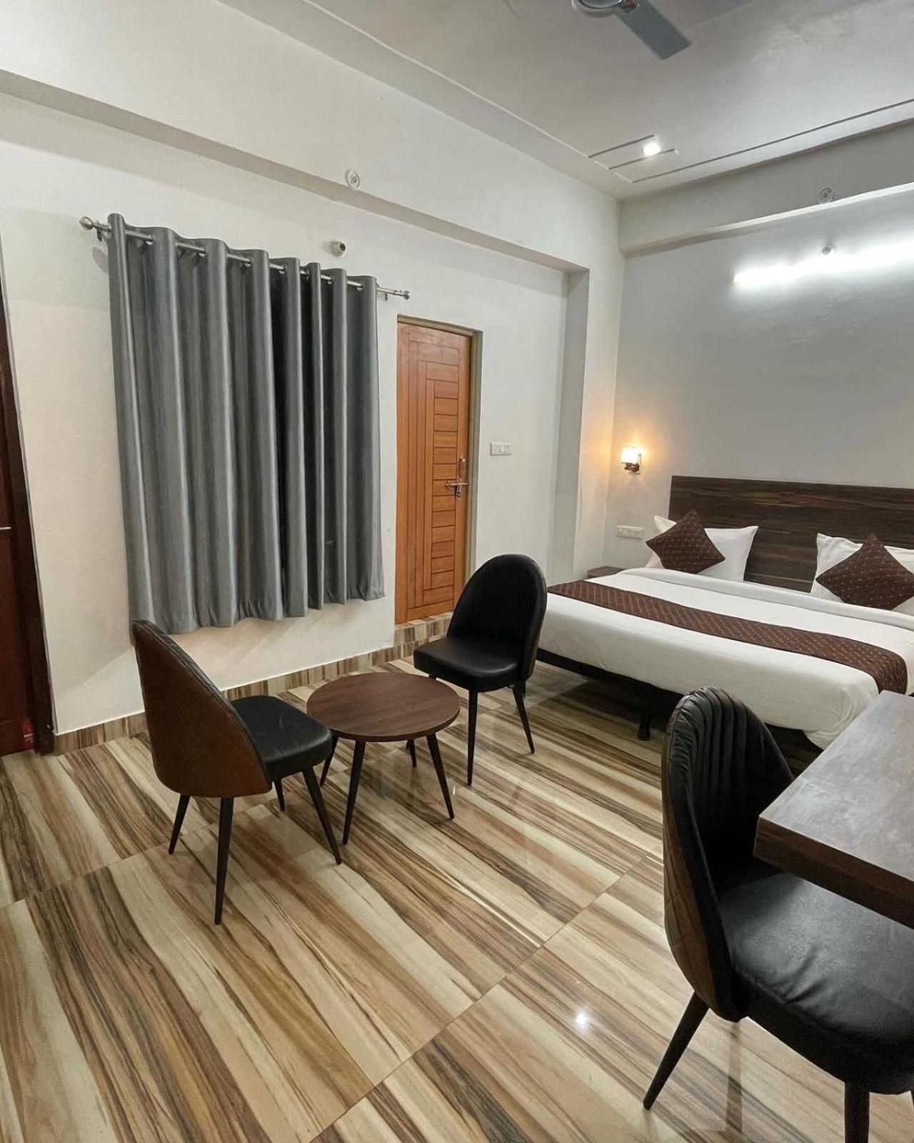Hotel Sangam View Allāhābād Junction Exterior foto